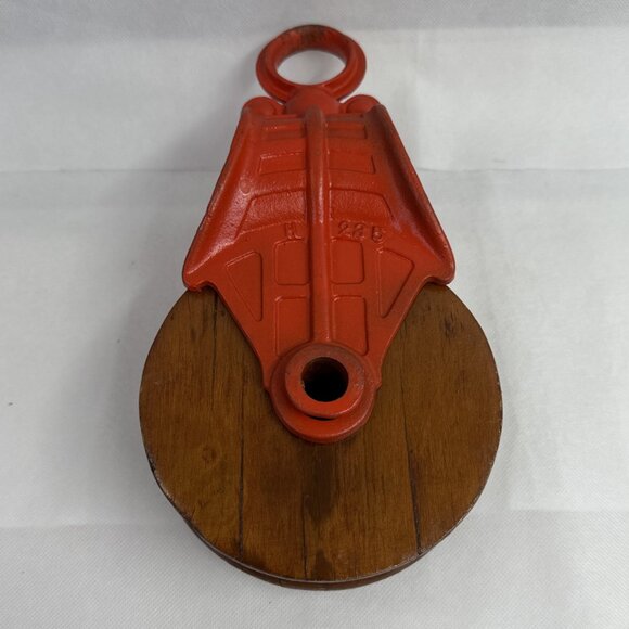 Antique Vintage Myers Cast Iron & Wood Barn Pulley - Orange Pulley Myers H 236 - Picture 4 of 7